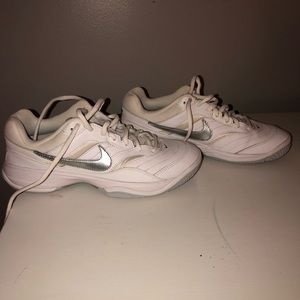 Nike Court Lite 2 White/Silver Women’s Shoe